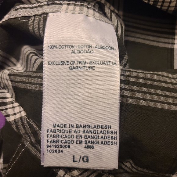 NWOT Levi Strauss & Co. Plaid Button Down - Picture 4 of 4